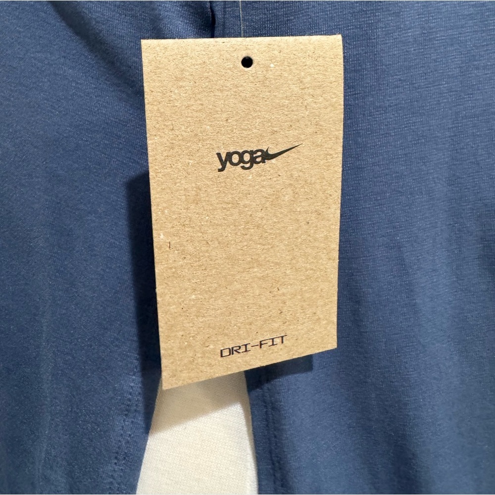 Nike Dri Fit Yoga Tank Top Women's Size Medium | Nike Tank Tops NWT - Picture 4 of 4